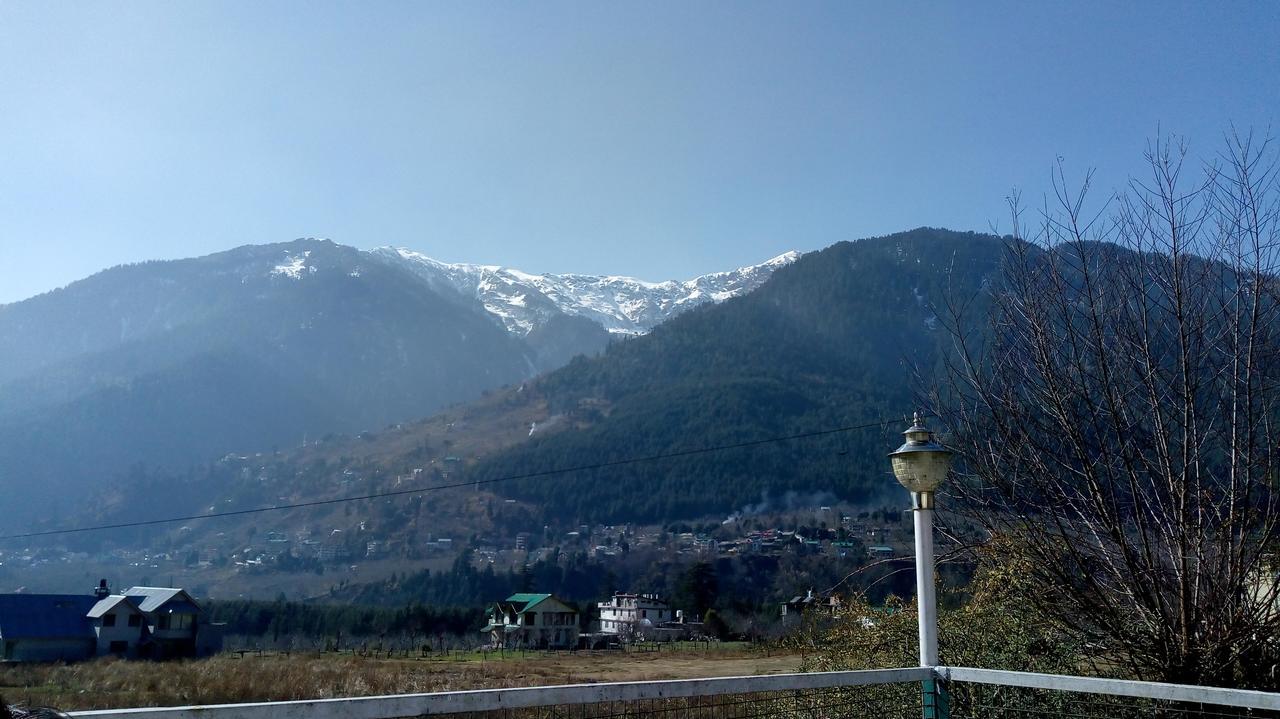 Hotel Mountain Inn Manāli Cameră foto